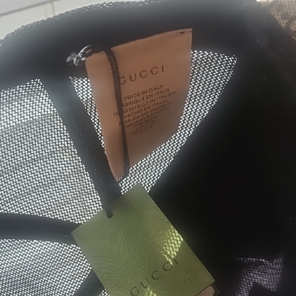 Gucci Beige and Black Bee Print Hat - Picture 8 of 10
